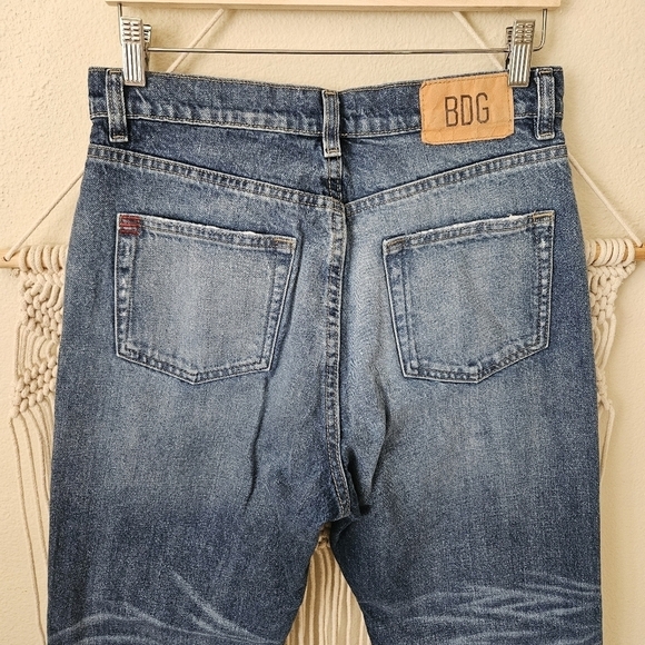 BDG Blue High Rise Jeans with Vintage Fading and Straight Leg - Picture 8 of 12
